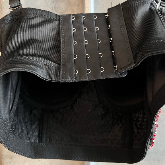 Bustier - Picture 2 of 3